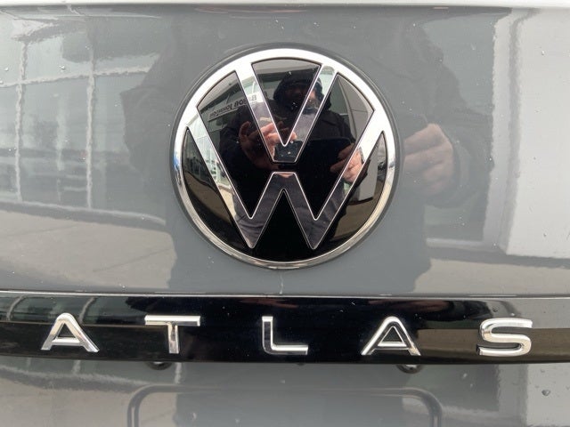 2023 Volkswagen Atlas Cross Sport 2.0T SEL R-Line